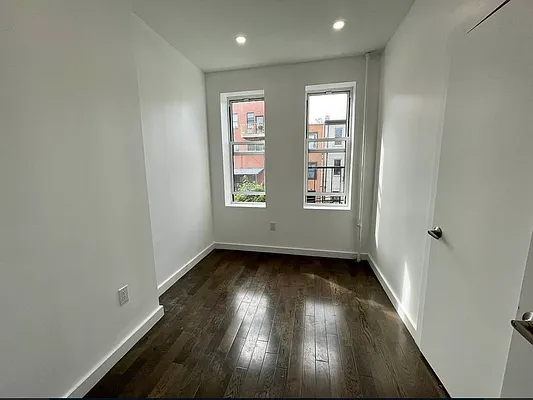 Rented by Oxford Property Group | media 46