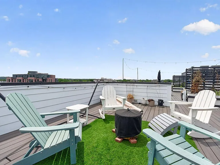 1102 Staples St NE #301 — Photo 19