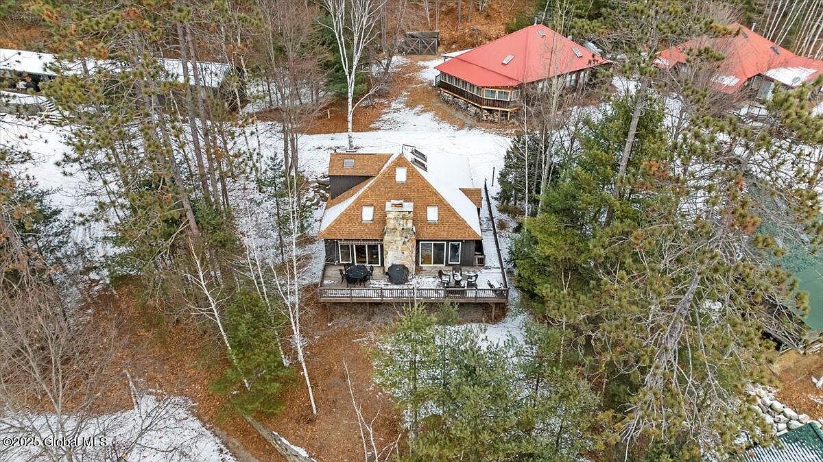 1st image of 11 Chestnut Drive