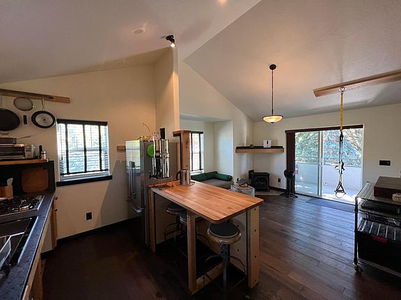 4th image of 1237 Kennett Avenue Unit #303