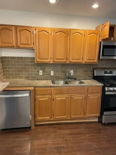 2543 Grays Ferry Ave #2 — Photo 1
