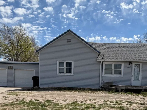 105 W 11th St, McCook, NE 69001