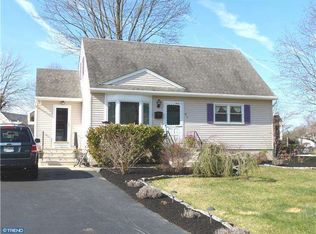 97 Armour Ave, Hamilton, NJ 08619