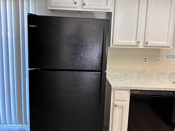 5th image of 3044 E Beck Ln #8