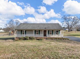 202 Adams Ct, Inman, SC 29349