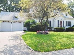 27 West Ave, Seekonk, MA 02771