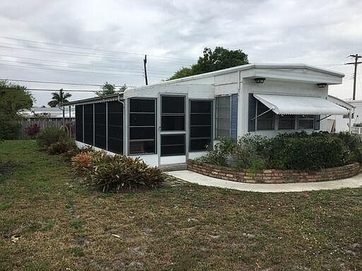 4th image of 8408 SE Swan Avenue