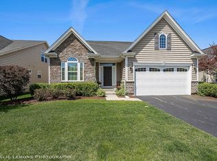 1636 Colchester Ln, Aurora, IL 60505