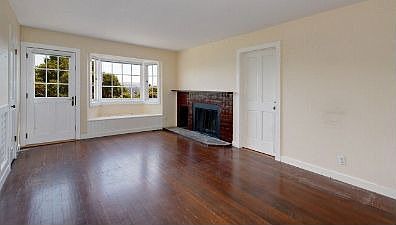 Family Room :: 523 Hillside