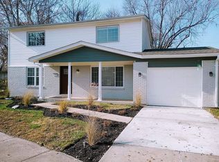 11293 Aspen Woods Dr, Saint Louis, MO 63138