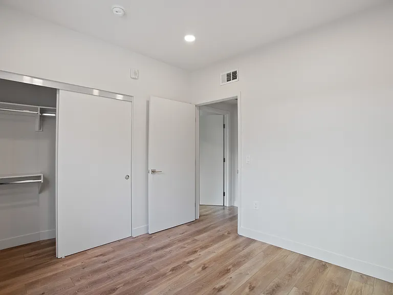 740 South Ridgeley — Photo 42