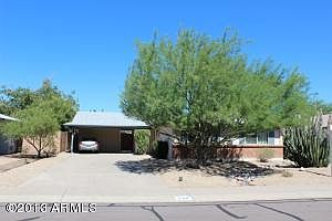 2nd image of 2314 E Poinsettia Dr
