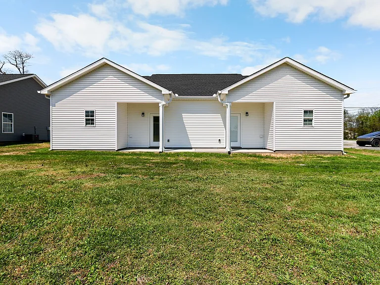 1011 Oak St #B — Photo 25