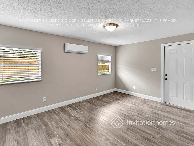 4396 Nicia Way — Photo 15