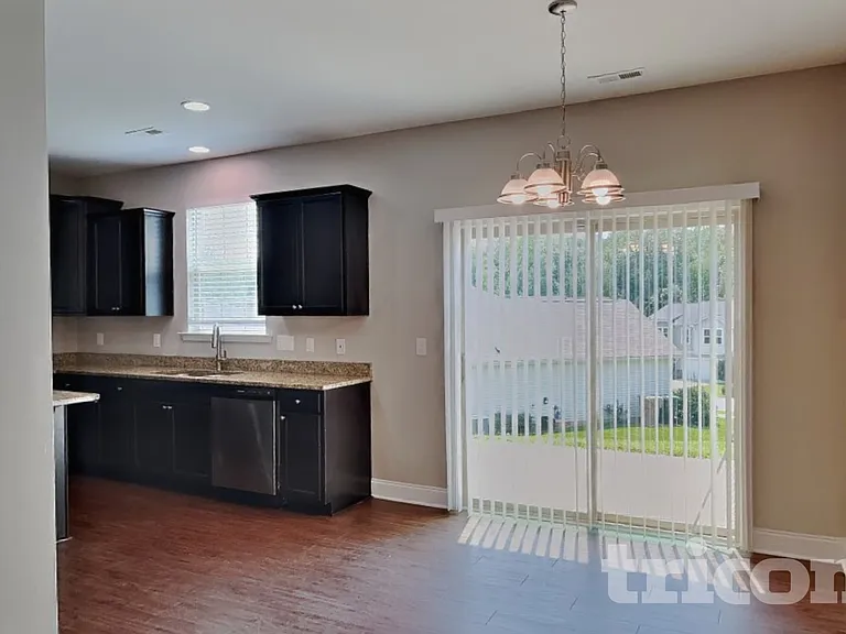 163 Green Willows Dr — Photo 3