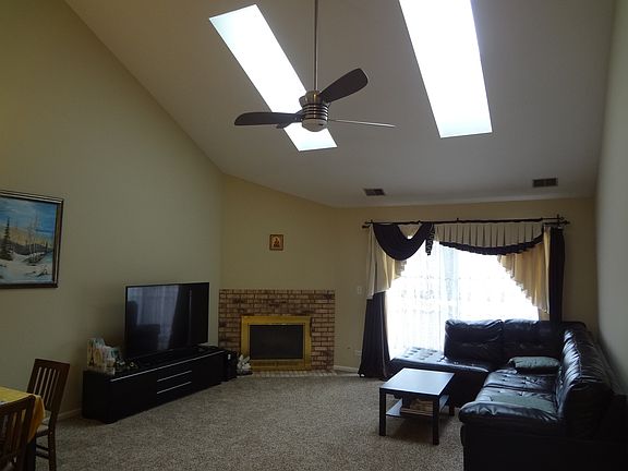 4th image of 543 Park View Ter #147