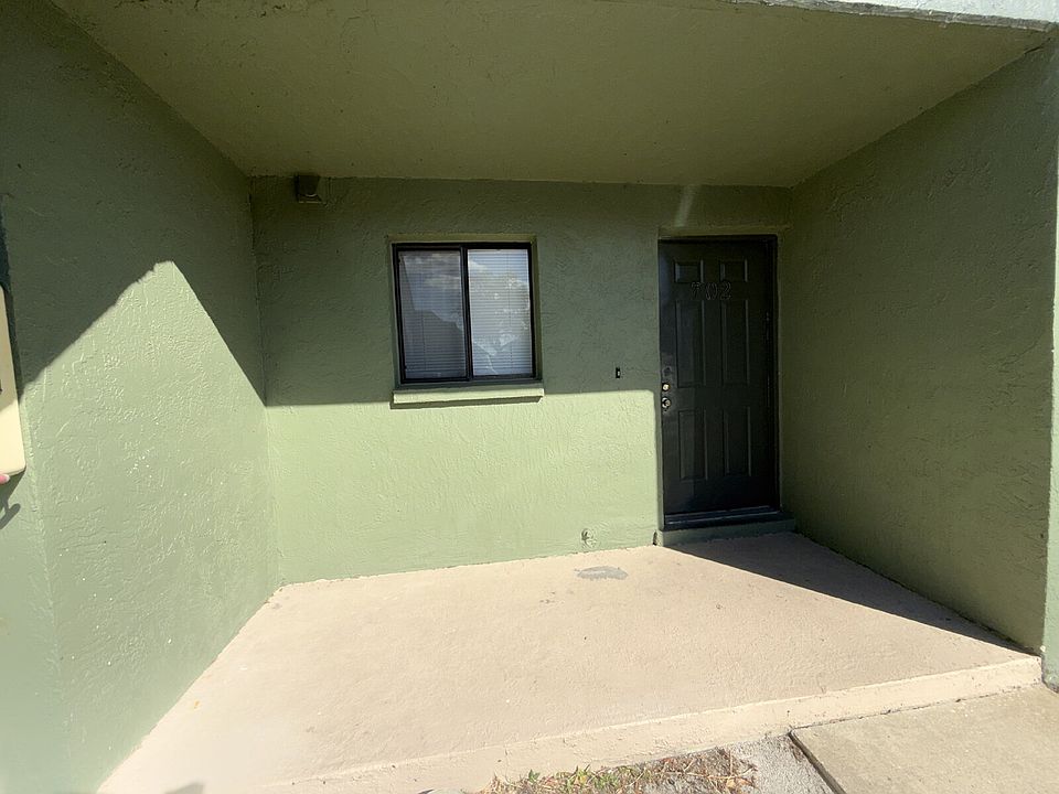 1st image of 1562 University Ln APT 702