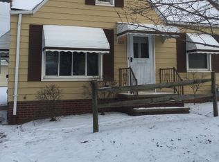 5275 W 52nd St, Parma, OH 44134
