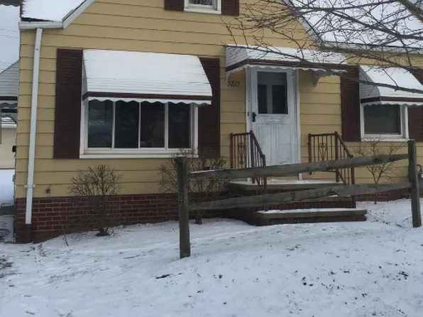 5275 W 52nd St, Parma, OH 44134