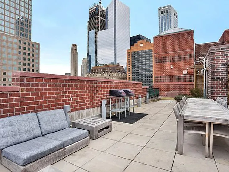 225 Rector Pl #2K — Photo 10