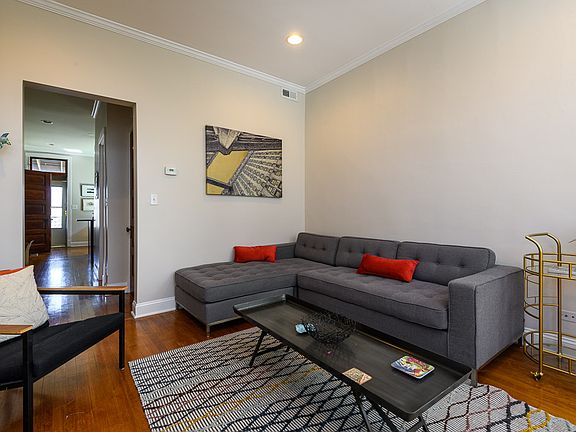 2nd image of 2324 W Medill Ave #2
