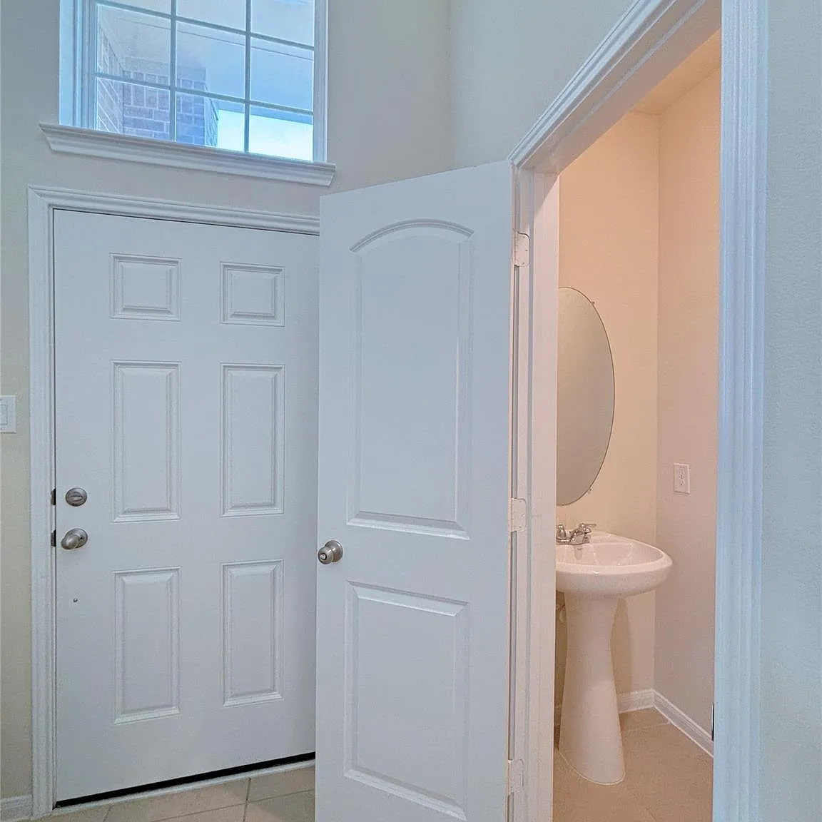 3 bed, 2.5 bath, 1988 sqft, $2,200 — Photo 4