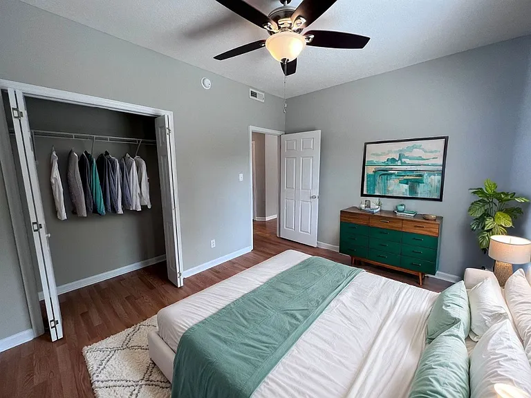 Rand Powell Apartment Homes — Photo 60
