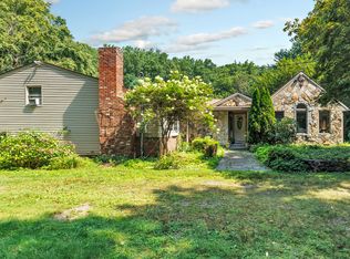 137 Rocky Rest Rd, Shelton, CT 06484