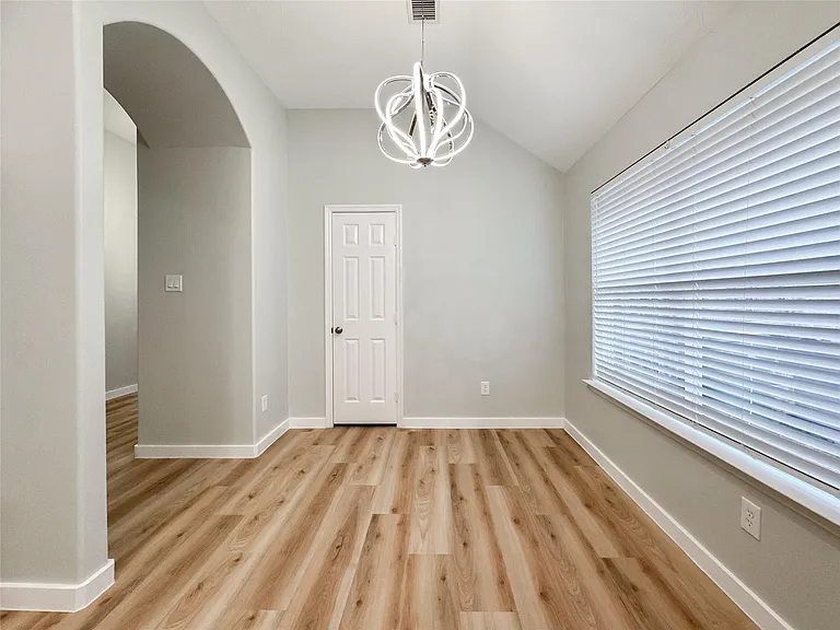 27 Auburn Path Dr — Photo 12