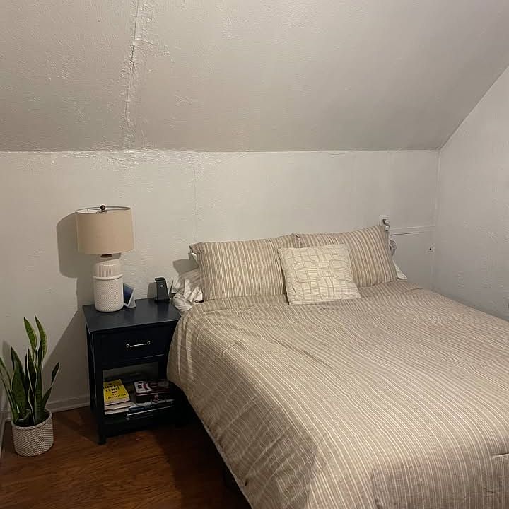 1st image of 2022 Murray Hill Rd #3
