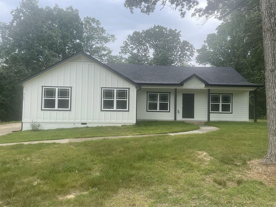 717 Palmyra Rd, Clarksville, TN 37040 Zillow