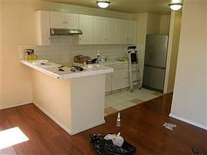 3rd image of 1323 E 111th St