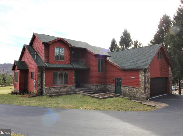 4 Maple Ct, Terra Alta, WV 26764