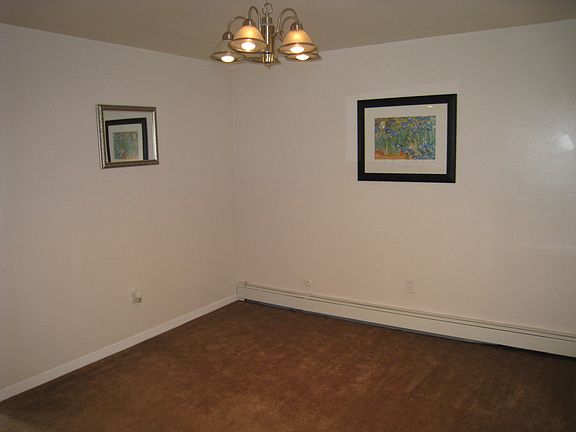 3rd image of 50 Patriot Ln
