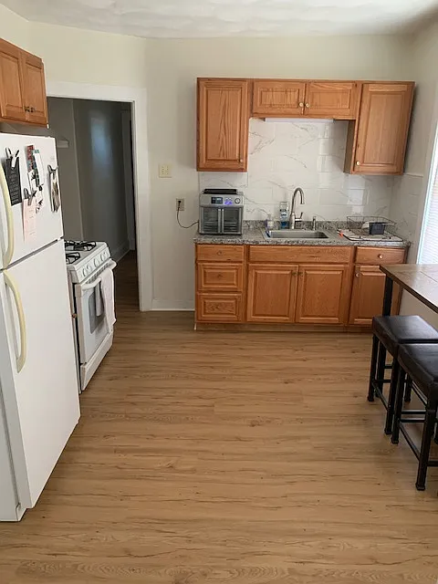 2 bed, 1000 sqft, $2,250 — Photo 4