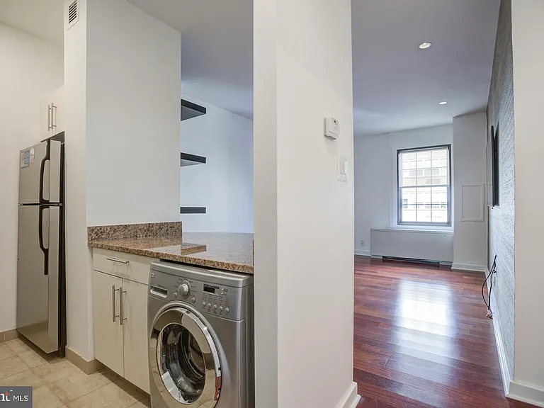 219 S 18th St #29-1602 — Photo 2