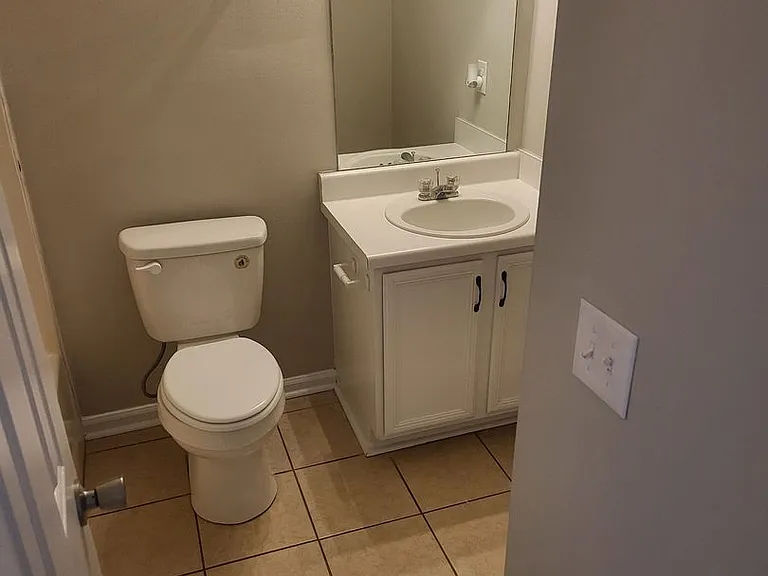 471 Cedar Park Cir — Photo 13