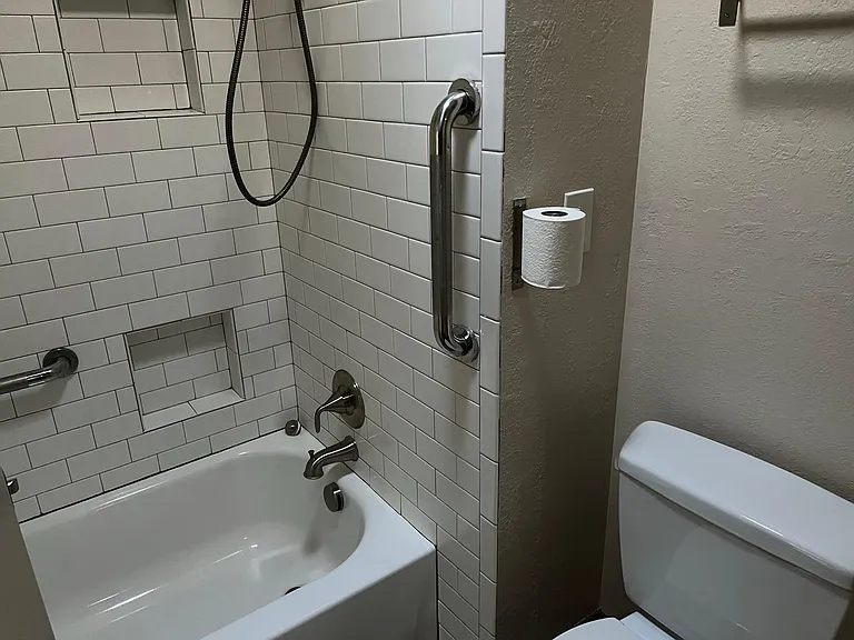 1001 SE 128th Ave — Photo 13
