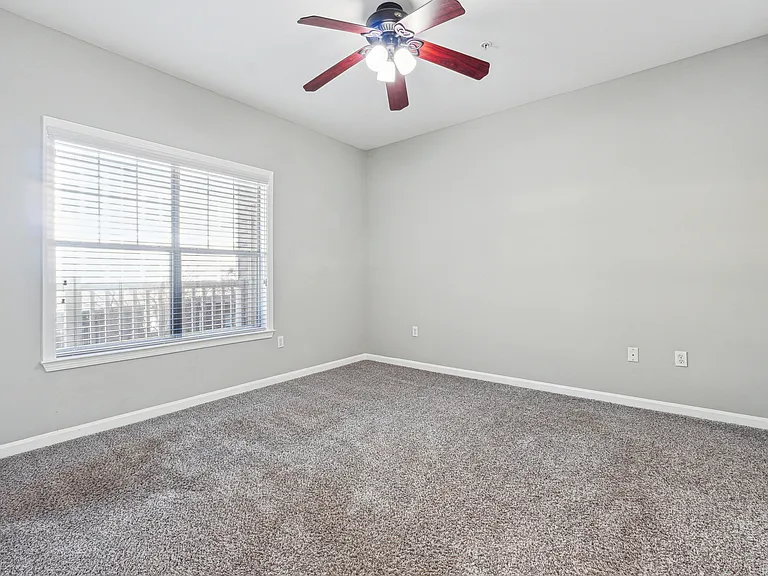 2700 Pine Tree Rd NE #1212 — Photo 11