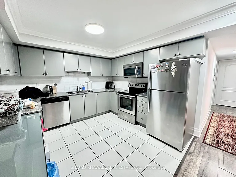138 Widdicombe Hill Blvd #723 — Photo 8