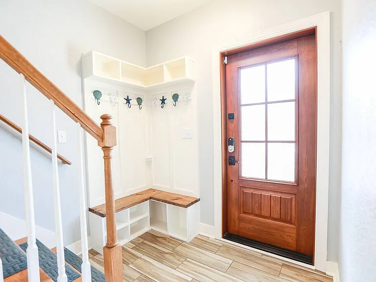 Entry to the home