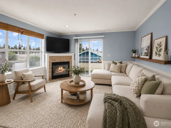 10549 Stone Ave N #303, Seattle, WA 98133