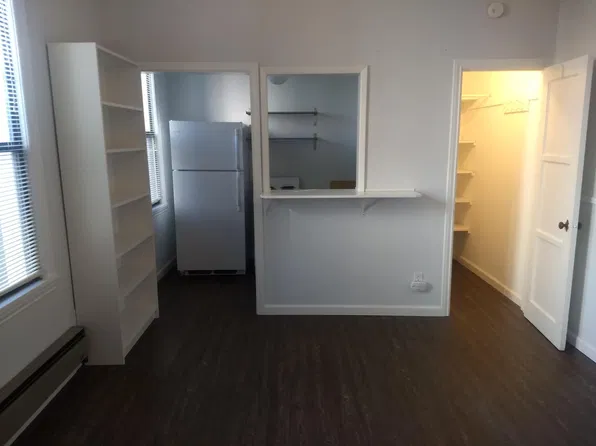 2216 NW 60th St APT 3, Seattle, WA 98107