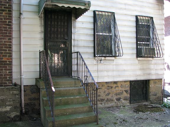 5th image of 641 E 223rd St