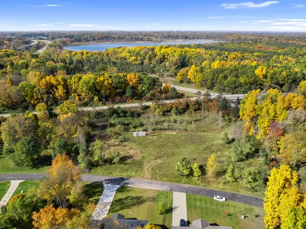 6 Twinmeadows, Jackson, MI 49201