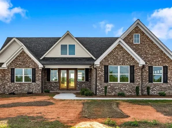 132 Greenhill Rd, Mocksville, NC 27028