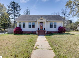 353 E Georgia St, Woodruff, SC 29388