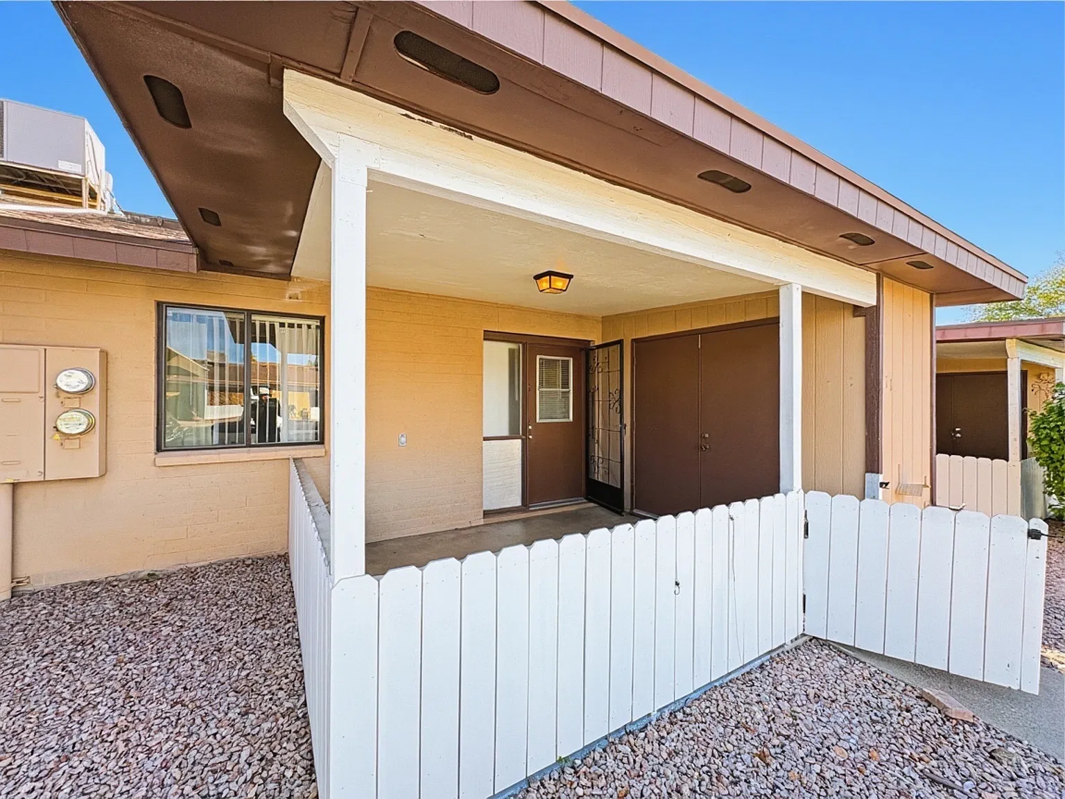 5925 E University Dr — Photo 1
