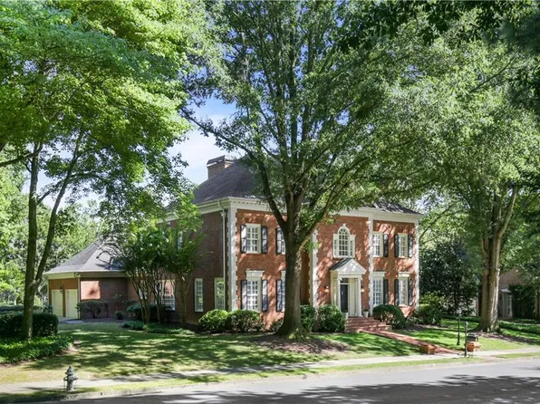 35 Chatsworth Pl NW, Atlanta, GA 30327