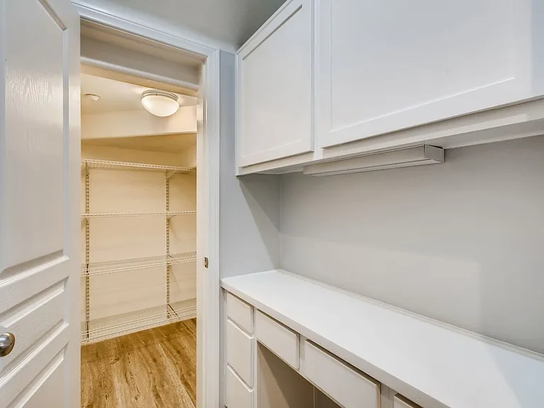 4300 Newton Ave #32 — Photo 22